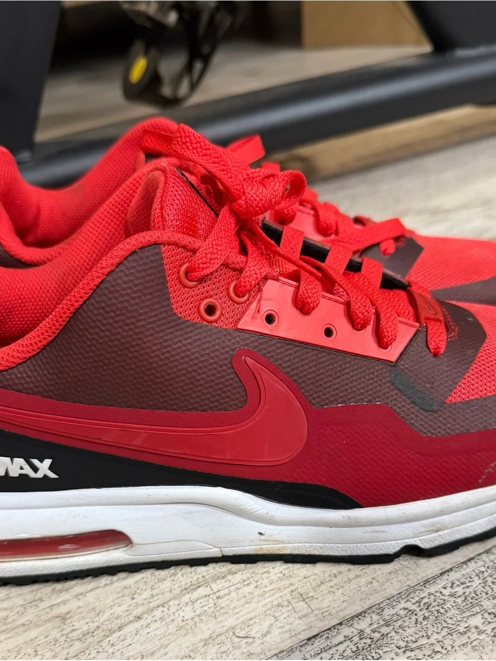 Nike Men’s Red and Black Low-Top Sneakers